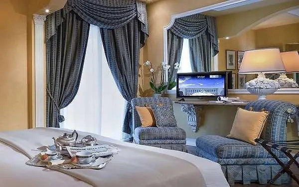 Hotel Palace Viareggio Italy